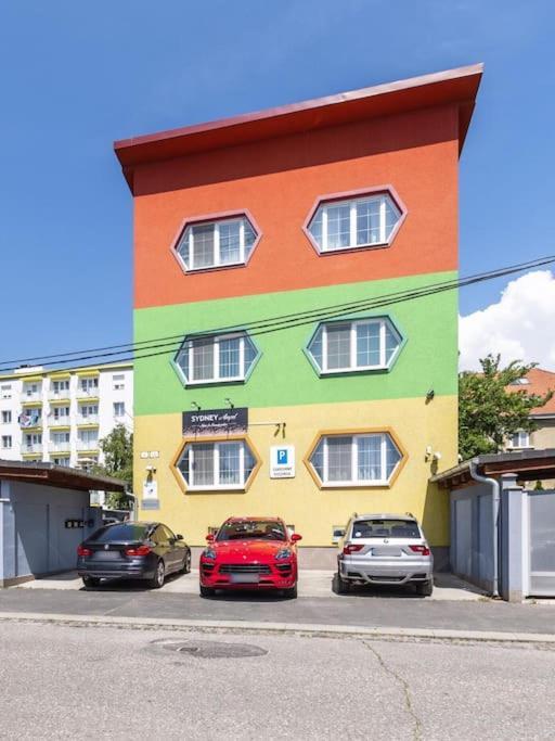 Cozy Apartment Near Hockey & Football Arena Pressburg Exterior foto